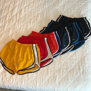 6 pack - Nike Women's Tempo Running Shorts medium